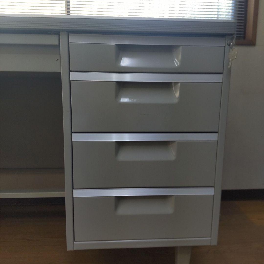 コクヨ オフィスデスク 事務用デスク 両袖4段真ん中１段の引き出し付き