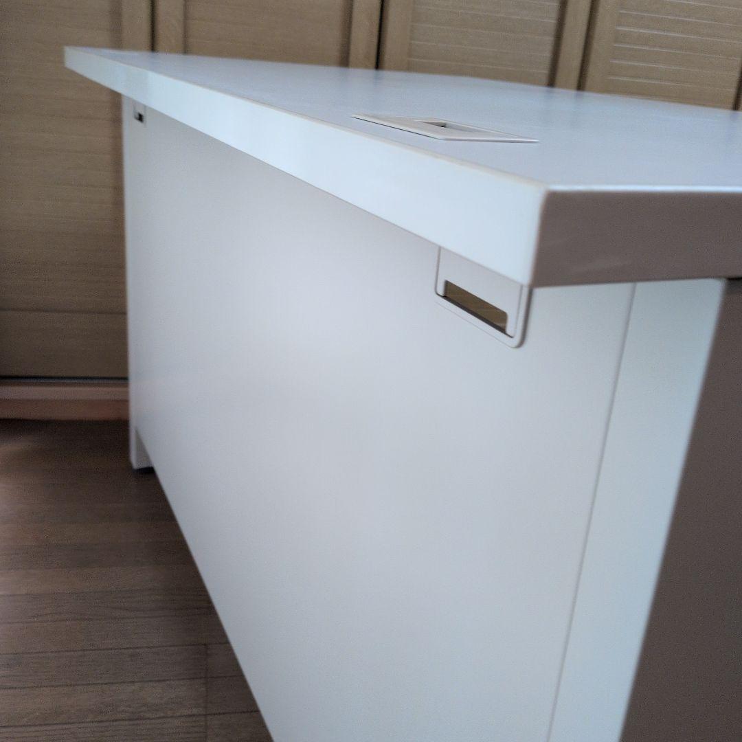 オフィスデスク 平机 コクヨ ホワイト　送料込み（メルカリ便）