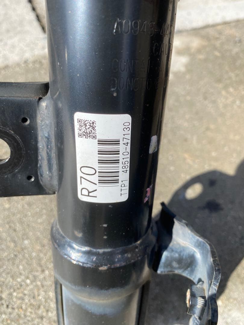 30プリウス 純正サスペンション