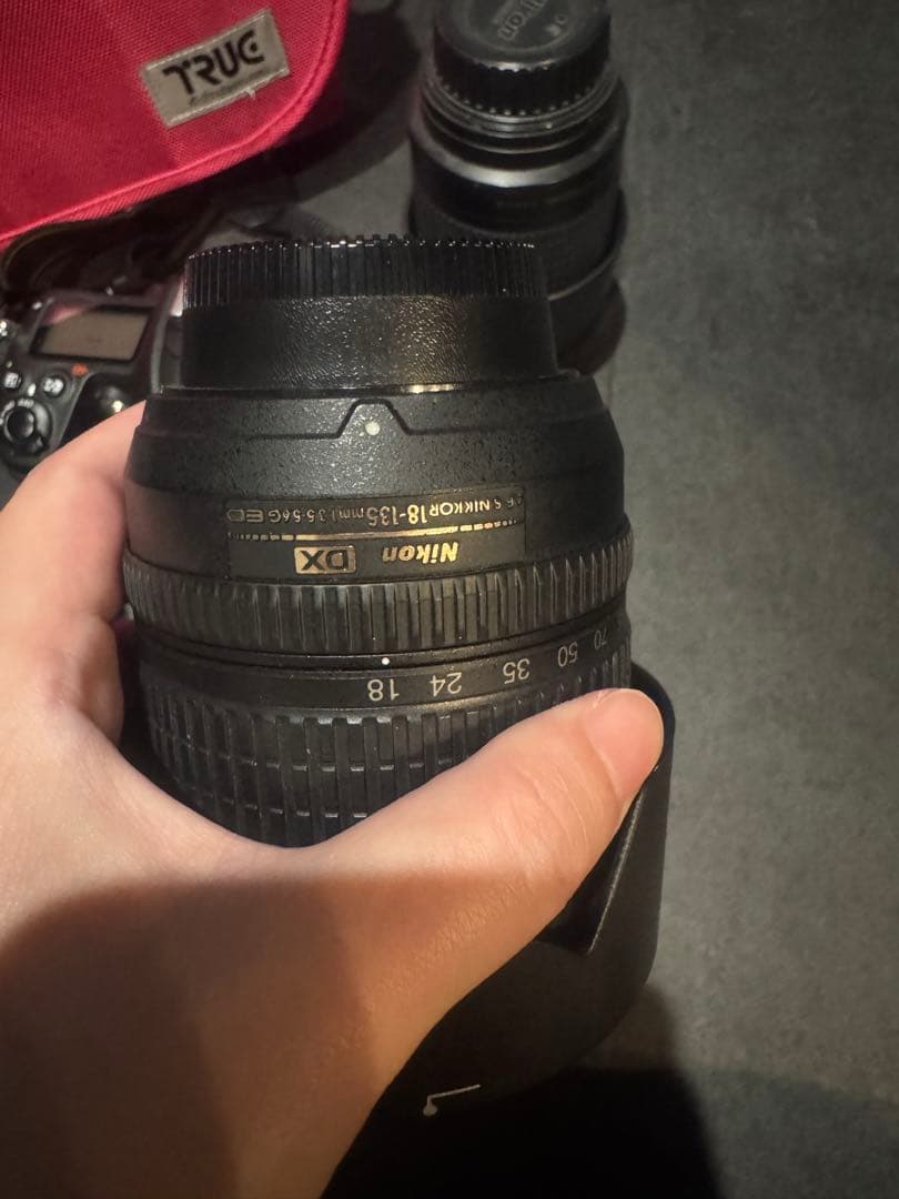 Nikon D7000 デジタル一眼レフカメラ