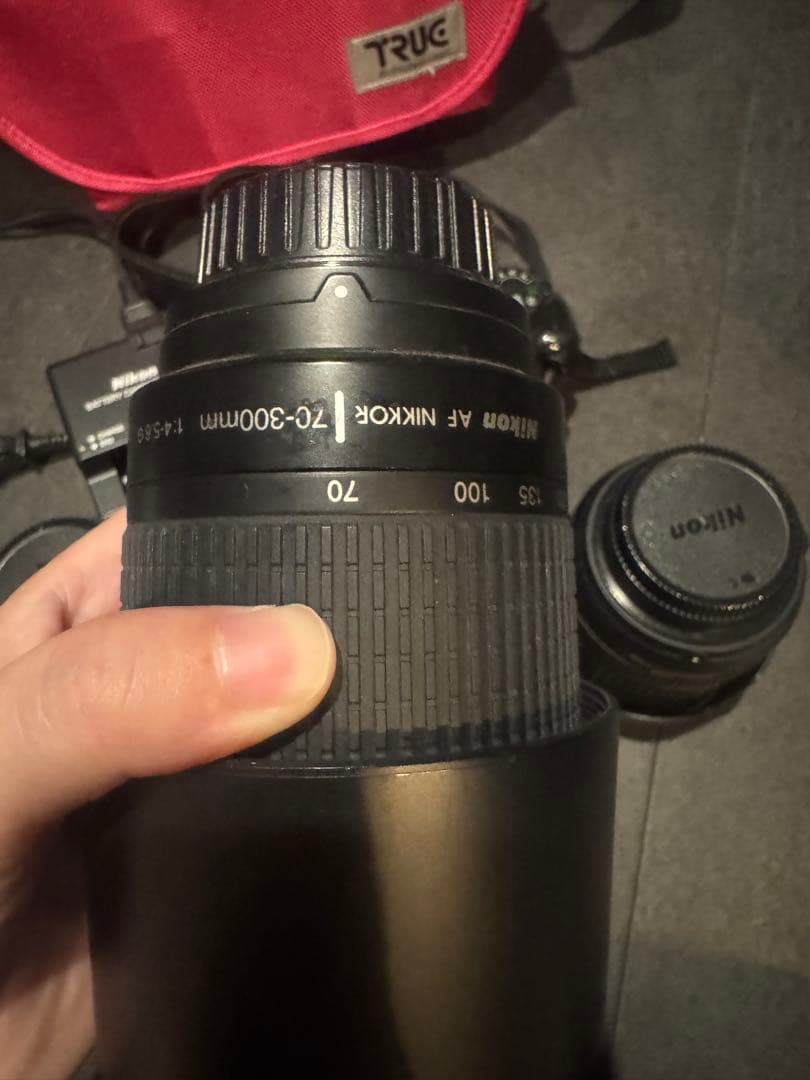 Nikon D7000 デジタル一眼レフカメラ