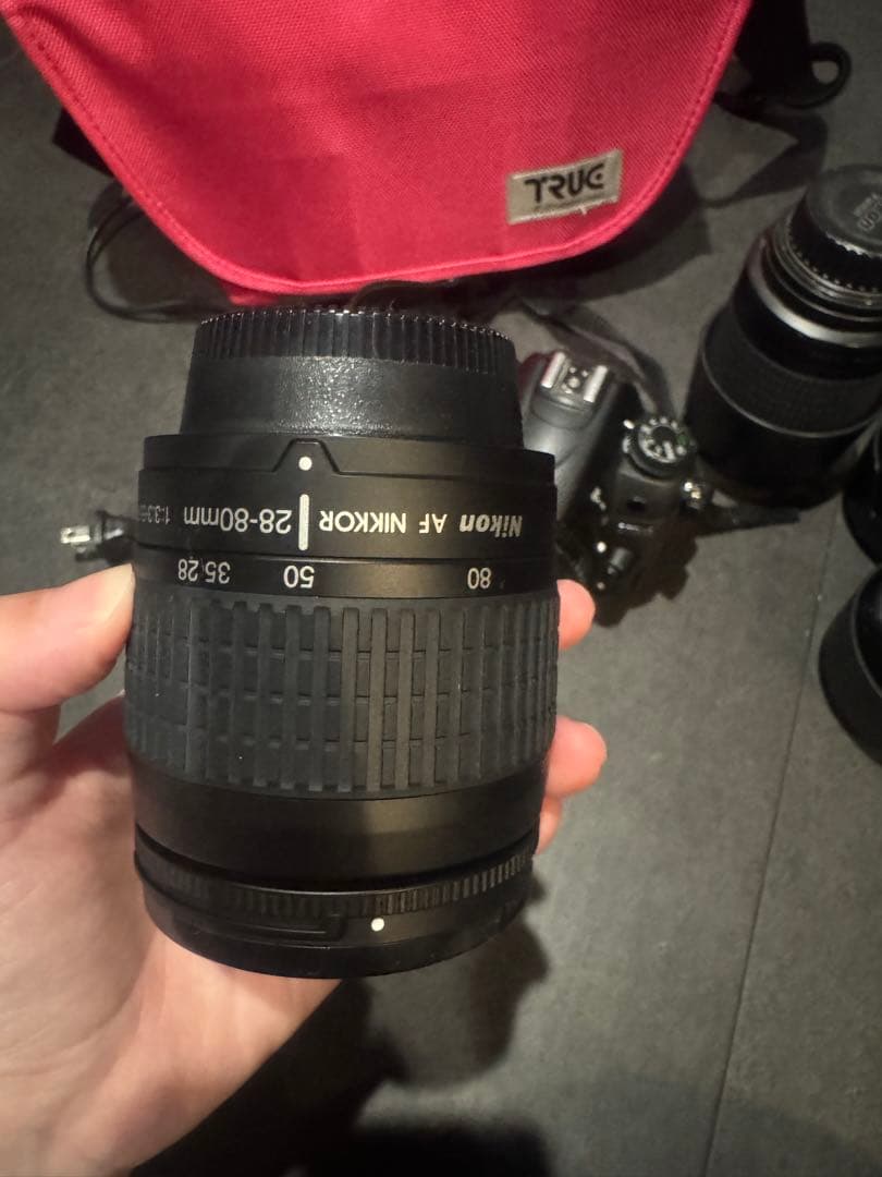 Nikon D7000 デジタル一眼レフカメラ