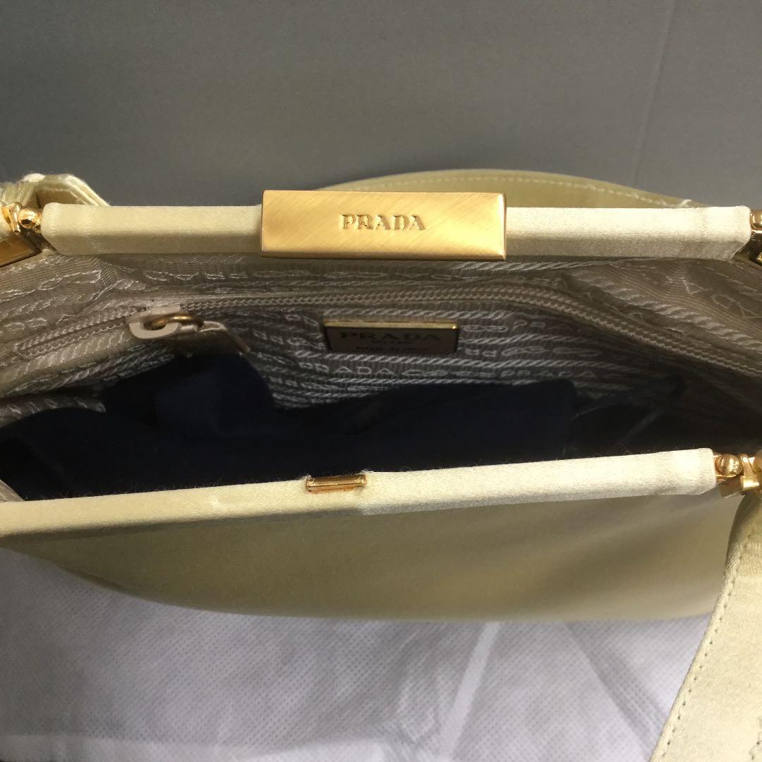 Hanaプラダ ショルダーバッグ