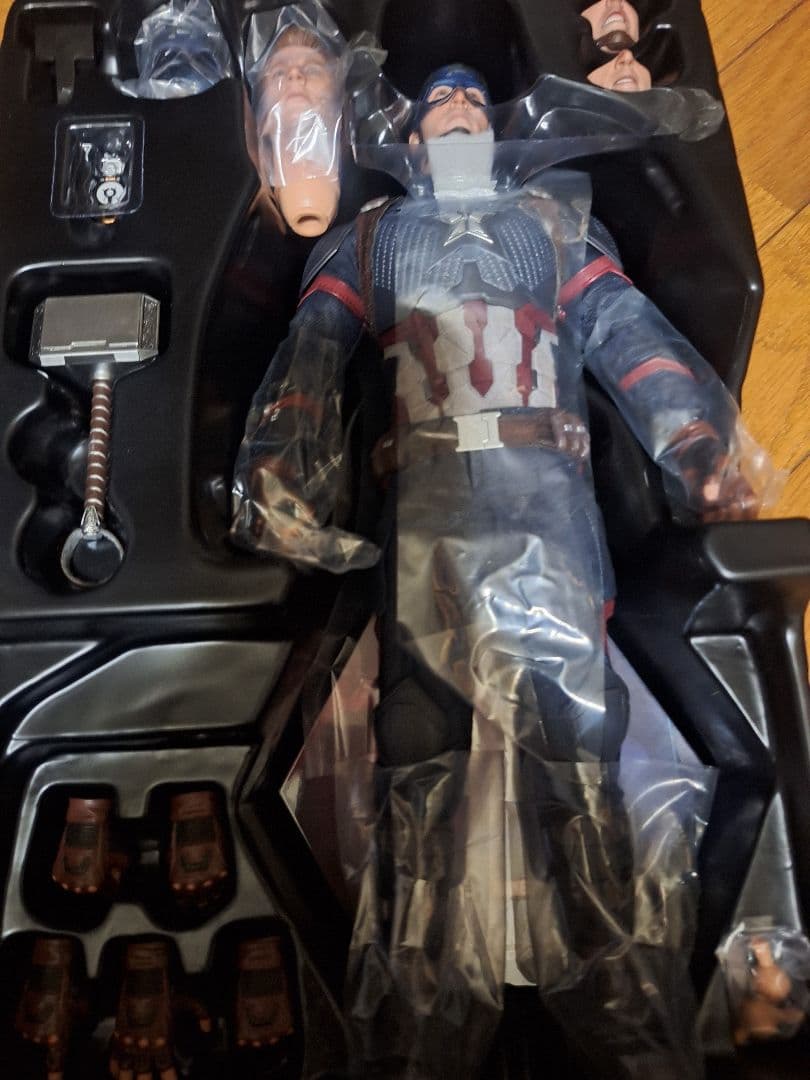 ズ*ン様 ホットトイズ　キャプテンアメリカ　マイティソー　エンドゲーム　セット
