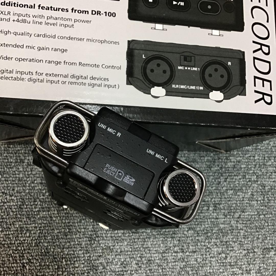 TASCAM DR-100mkII 本体と電池パック