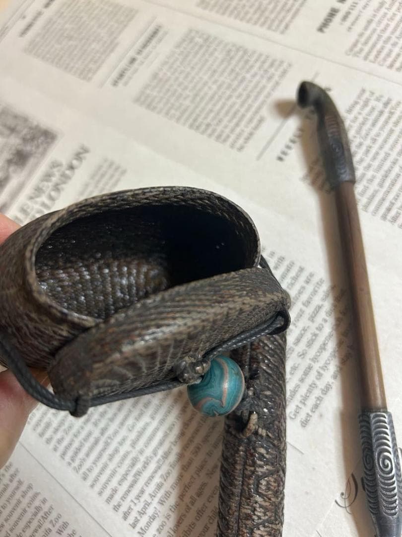 昭和のタバコ入れ　煙管入れ　材質不明 昭和レトロ　キセル