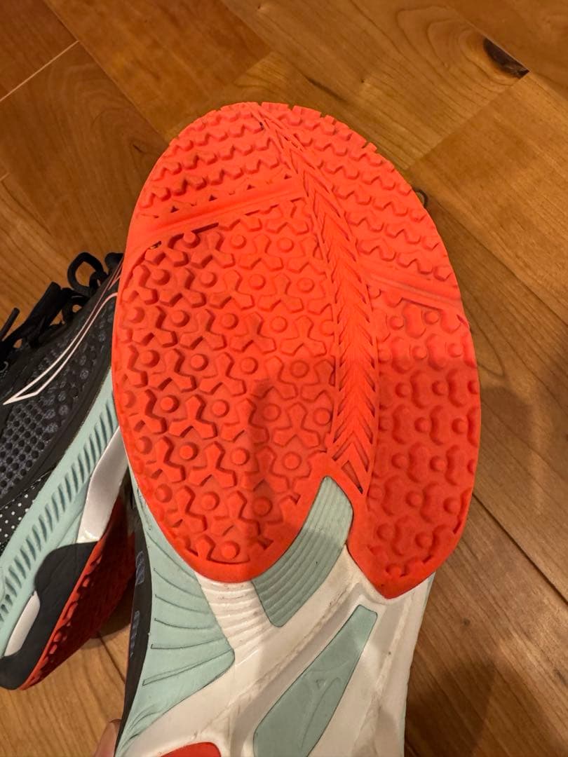 たくみん　ミズノ　ウエーブエクシードツアー　テニス　オムニ　27.5