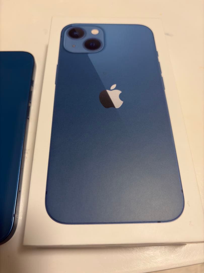 iPhone 13 128GB ブルー（SIMフリー） のジャンク品　箱あり