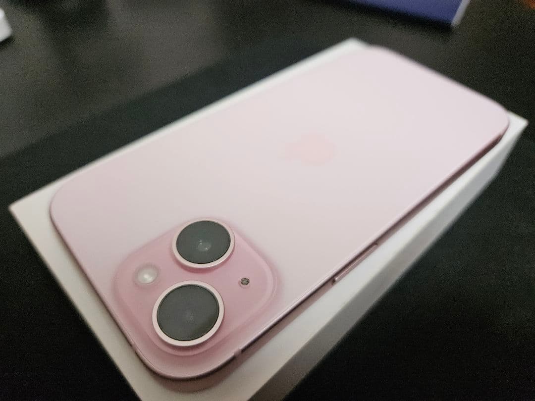 Apple iPhone 15 ピンク256G 本体