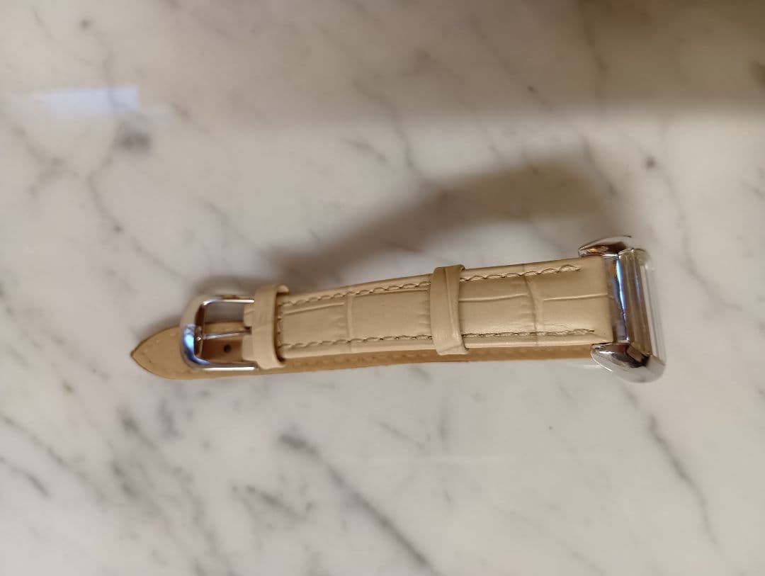 【美品/レザー&電池交換済】MIKIMOTO パール装飾 ベージュレザー腕時計