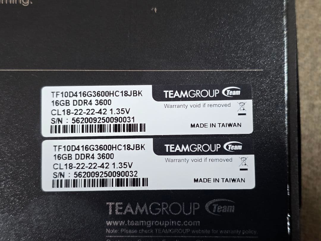 T-FORCE XTREEM ARGB DDR4 CL18 32GB メモリ