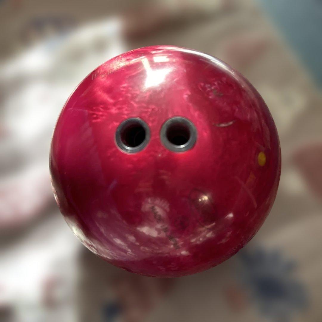 Accu Drive VI ボウリングボール　14ポンド