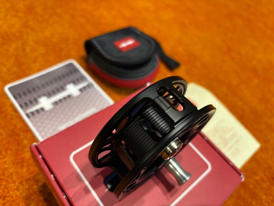 【極美品】ハッチ アイコニック 3+ HATCH ICONIC 3+