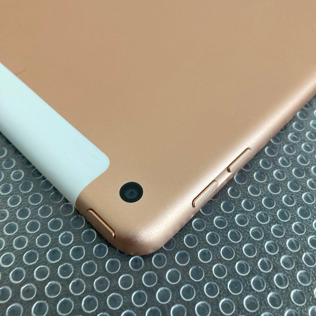 3649 電池最良好☆比較的美品☆iPad6 第6世代 32GB SIMフリー☆