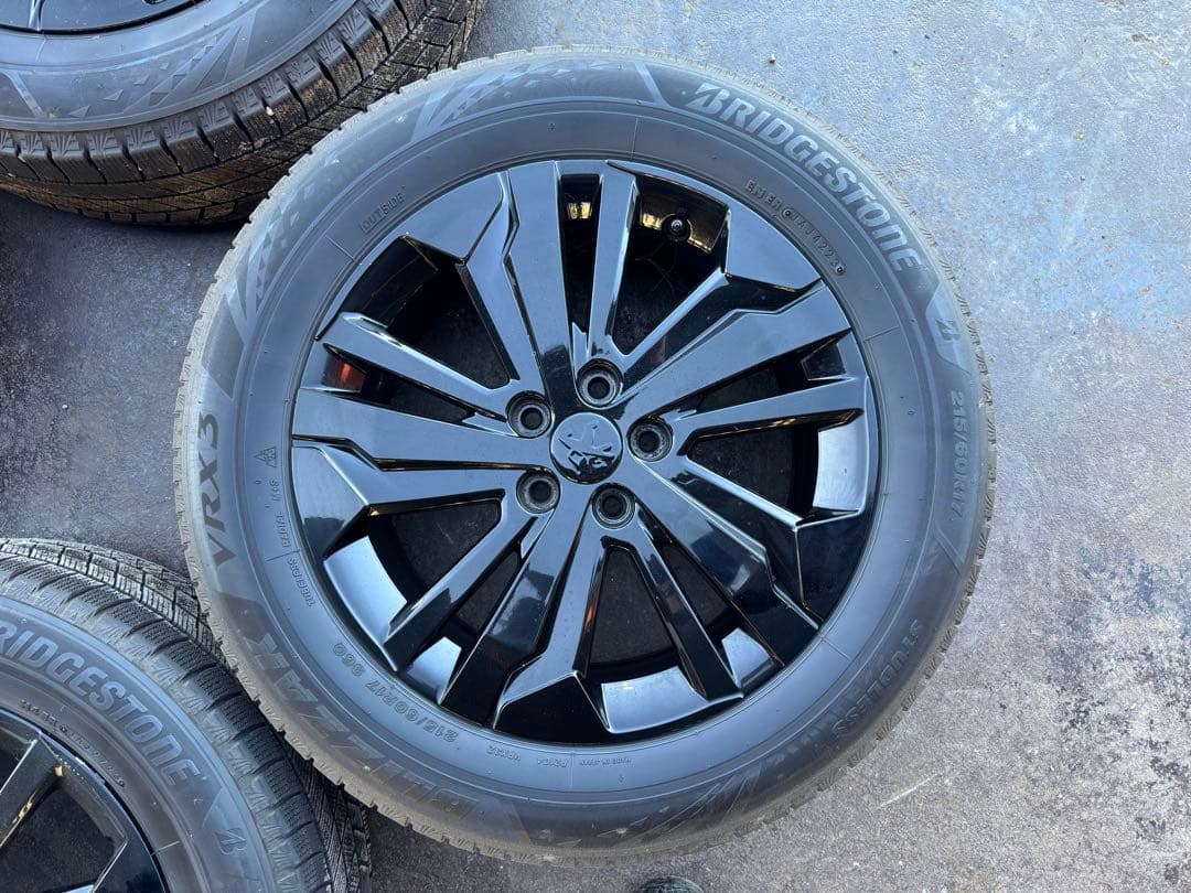 スタッドレス　ブリザックVRX3 2023 リフター　ベルランゴ　ドブロ