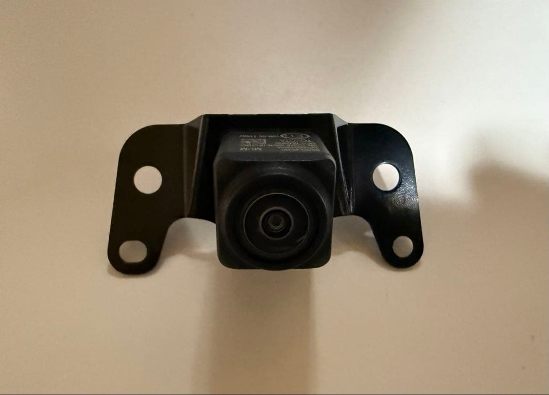 ハリアー80 フロントカメラ 86790-48440 新車外し