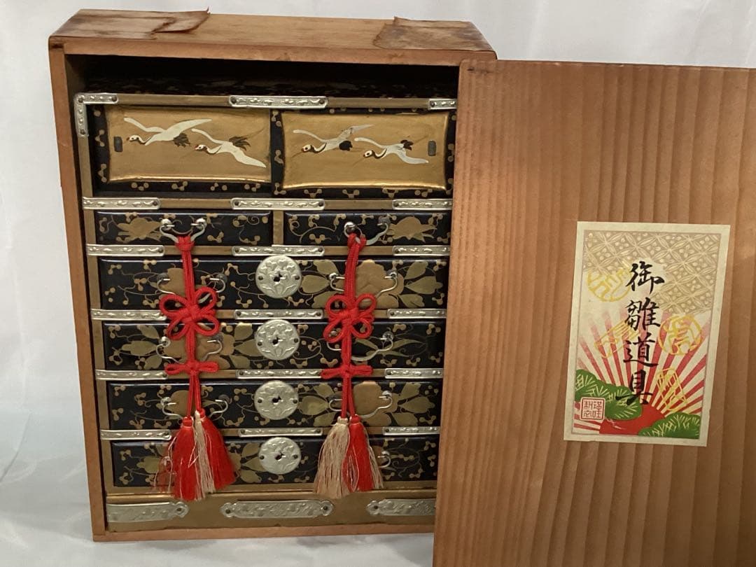 金彩蒔絵ミニチュアお雛道具　アンティーク収納箱セット 大・中・小