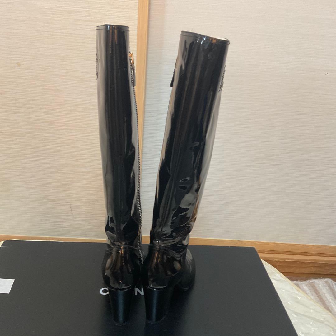 専用CHANEL ブラック パテントレザー ロングブーツ３７(23、5〜24cm