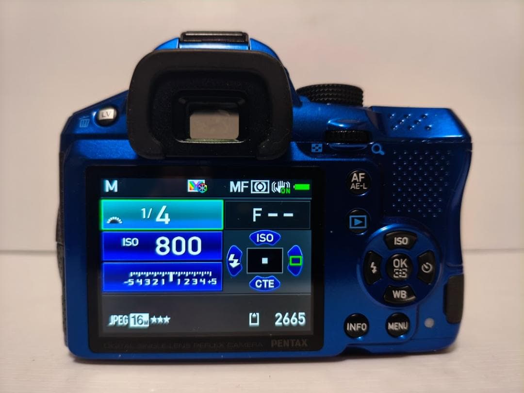 パンダニゴウ 【黒死病対策】【内臓電池交換】PENTAX K-30 青