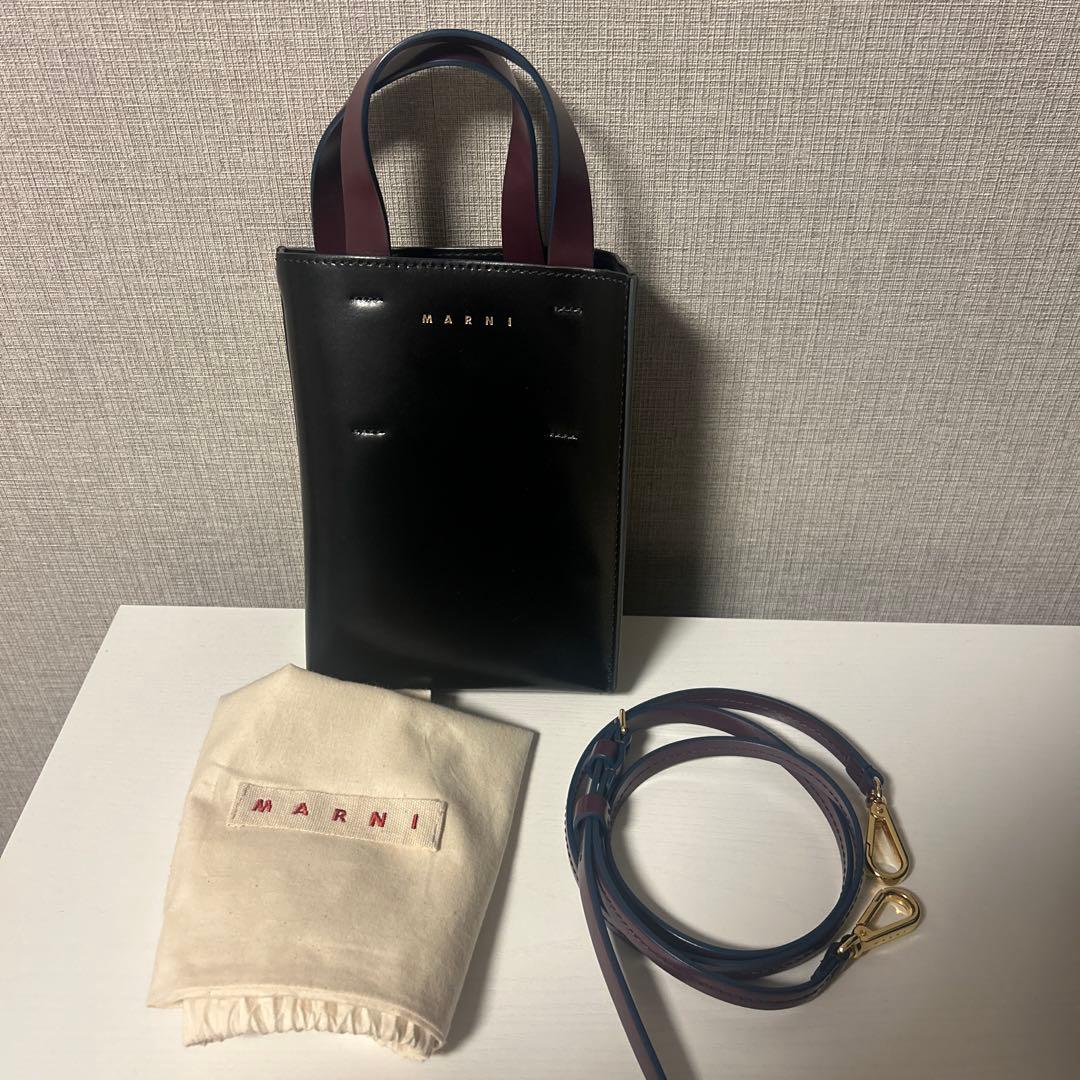 MARNI MUSEO ナノバッグ　ブラック ショルダーバッグ