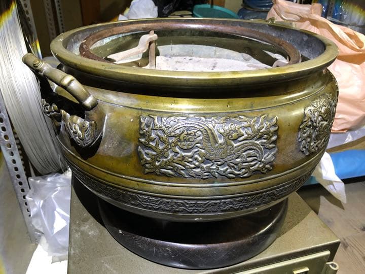 火鉢 ひばち 五徳付き 骨董 アンティーク 大正時代か昭和初期の物です