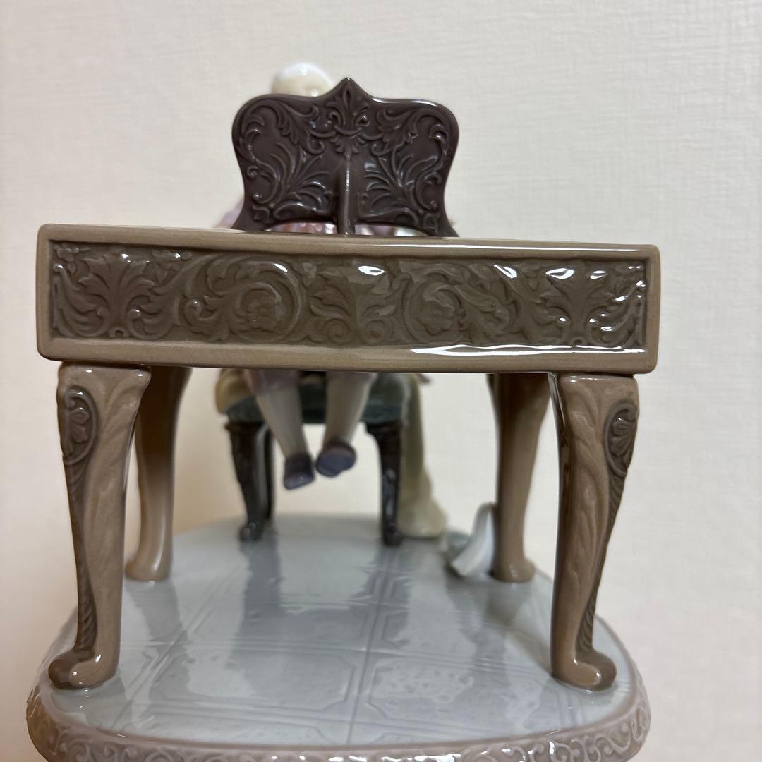 リヤドロ・「ヤングモーツァルト」　世界限定2,500体　新品！証明書の盾付き！