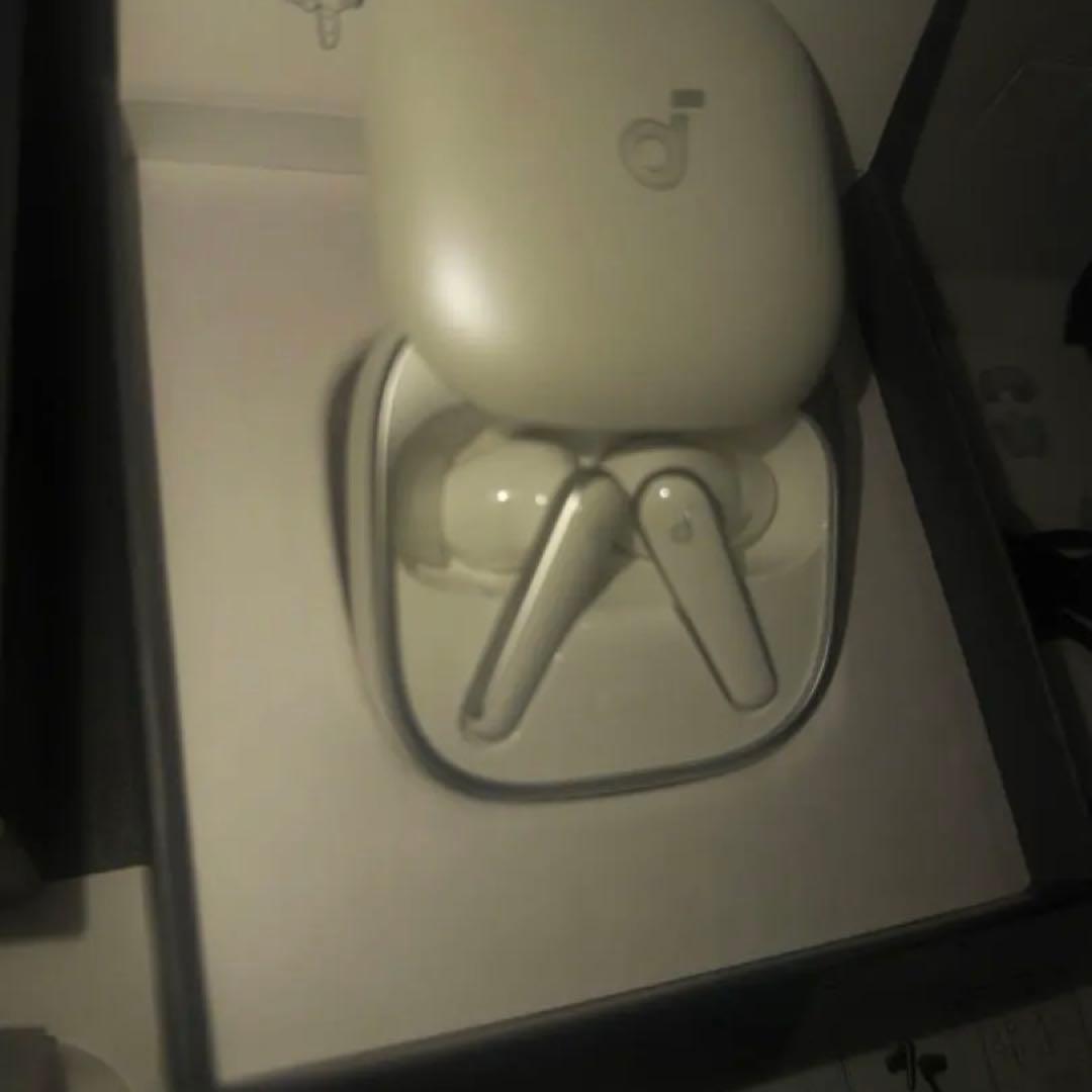 美品 Soundcore Liberty 5 ワイヤレスイヤホン