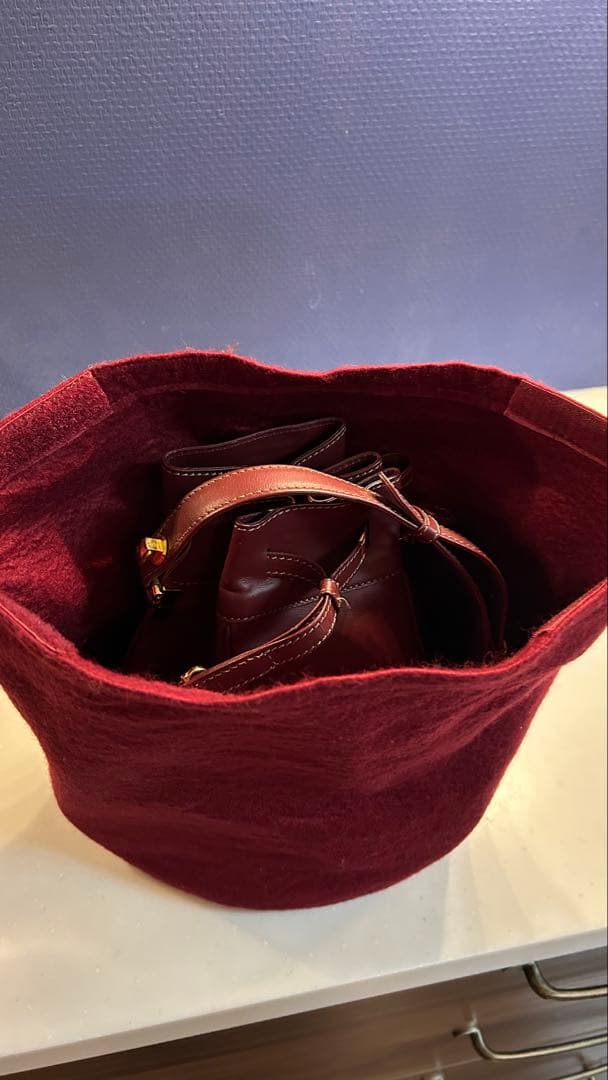 ［超美品］CARTIER マストライン 巾着 ショルダーバッグ