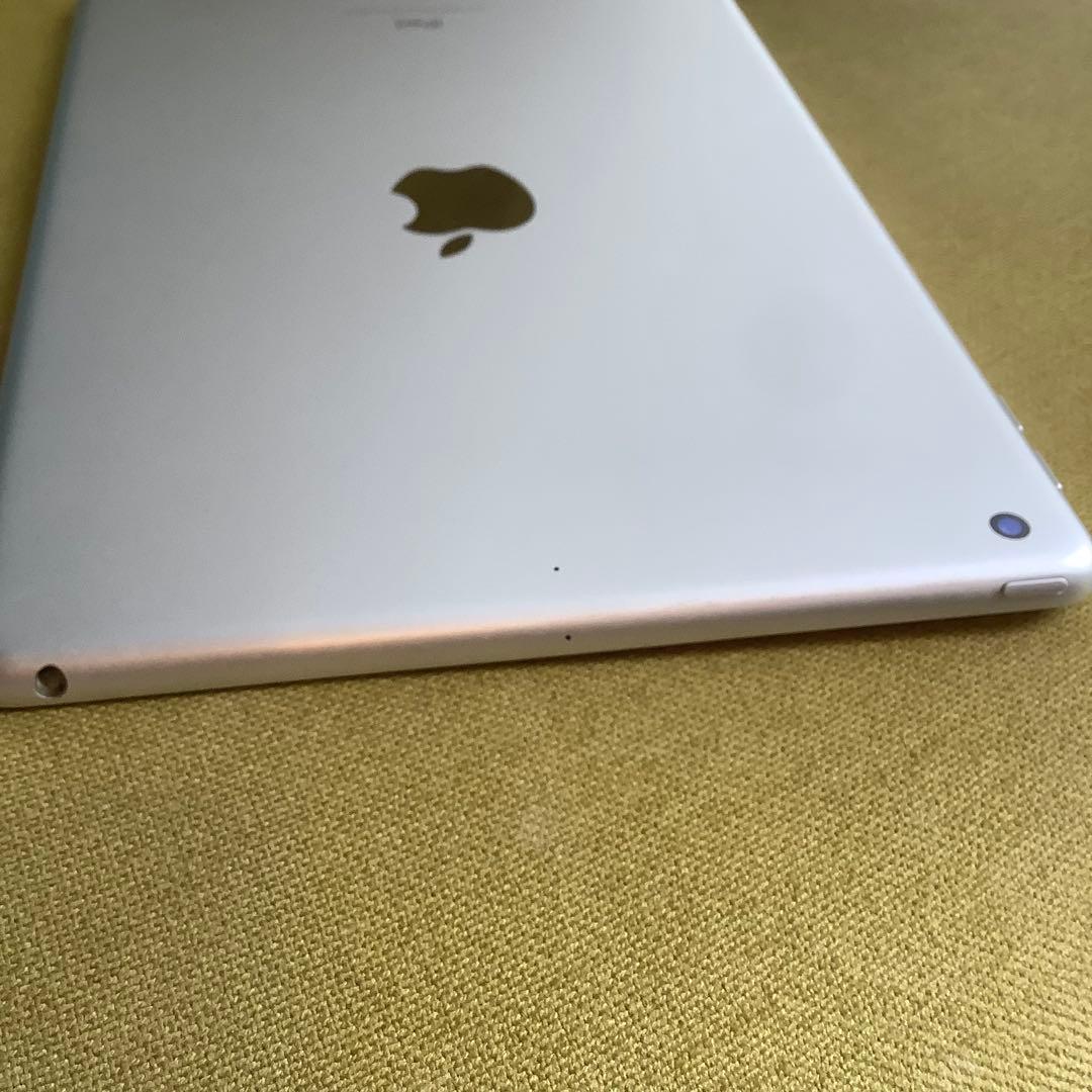 APPLE iPad WI-FI 32GB (第 6 世代)：A1893