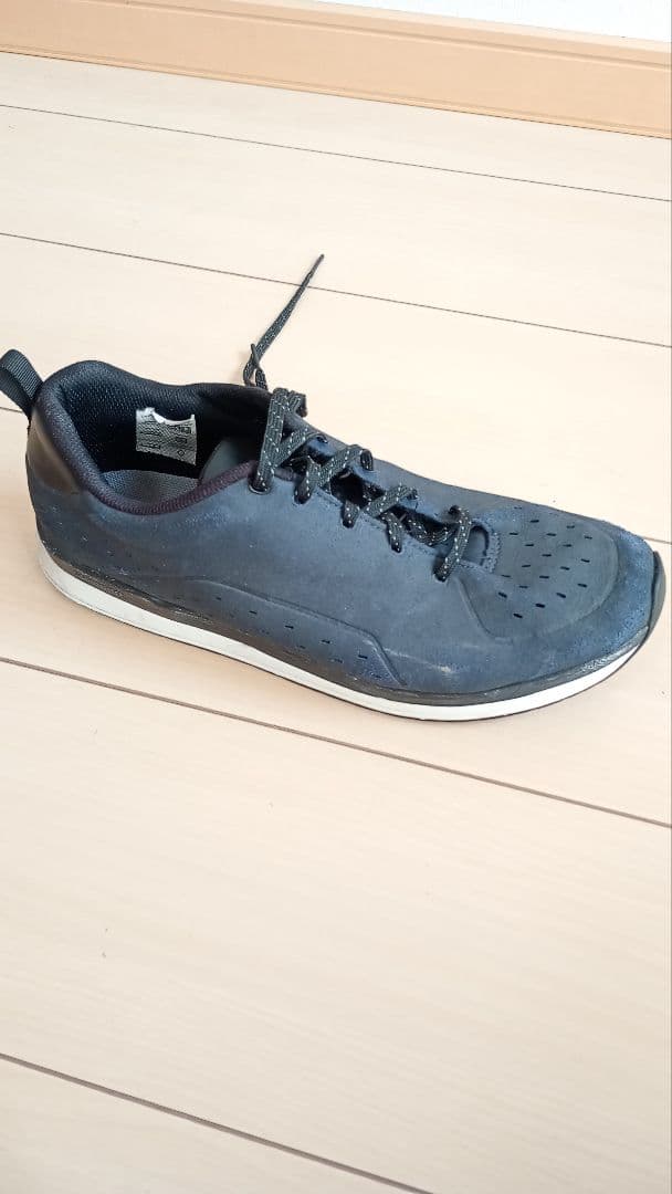 SPDサイクルシューズとSPDビンディングペダル（クリート付）のセット