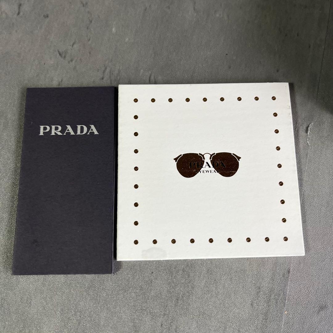 PRADA（プラダ）サングラス OPR 01TS 黒　ブラック