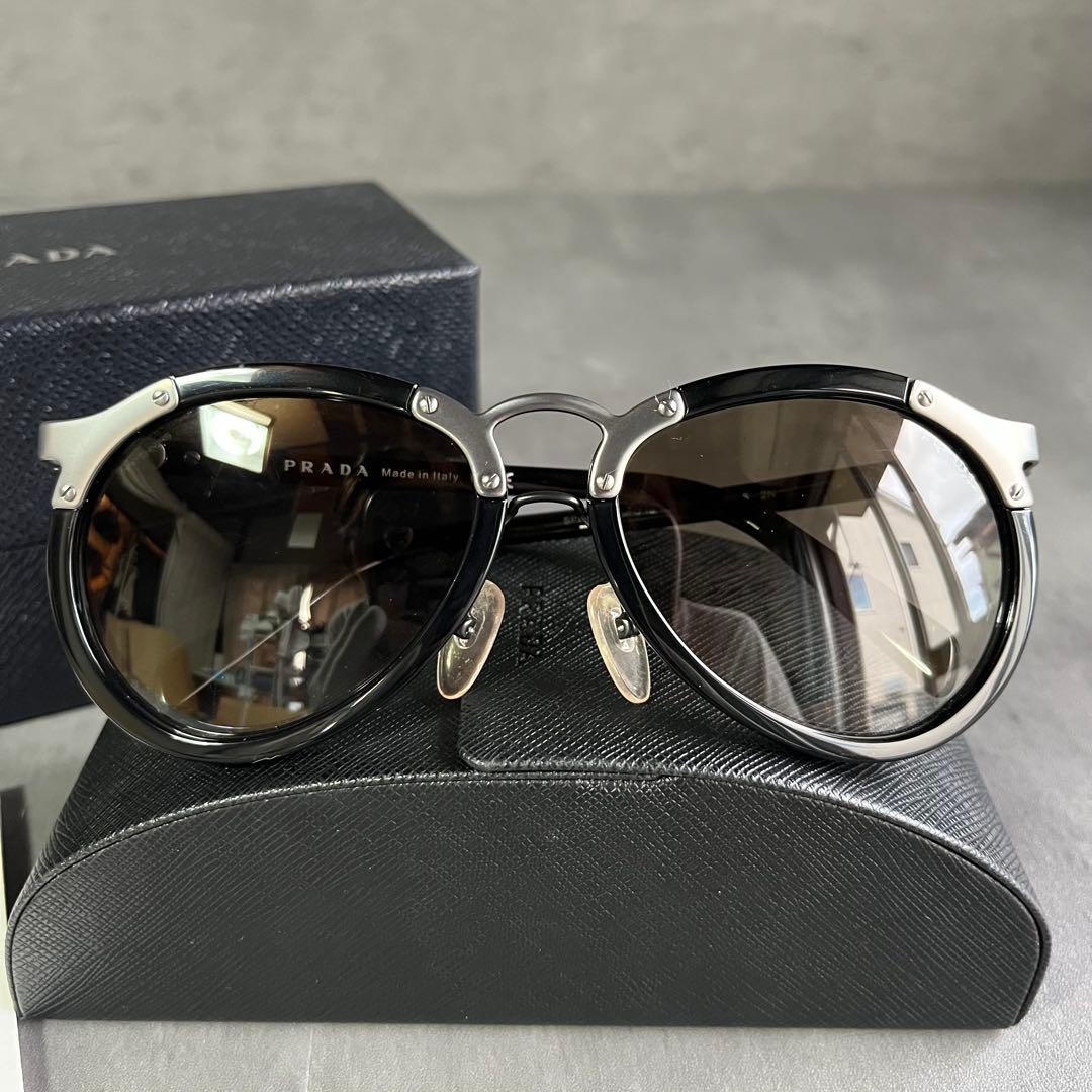 PRADA（プラダ）サングラス OPR 01TS 黒　ブラック