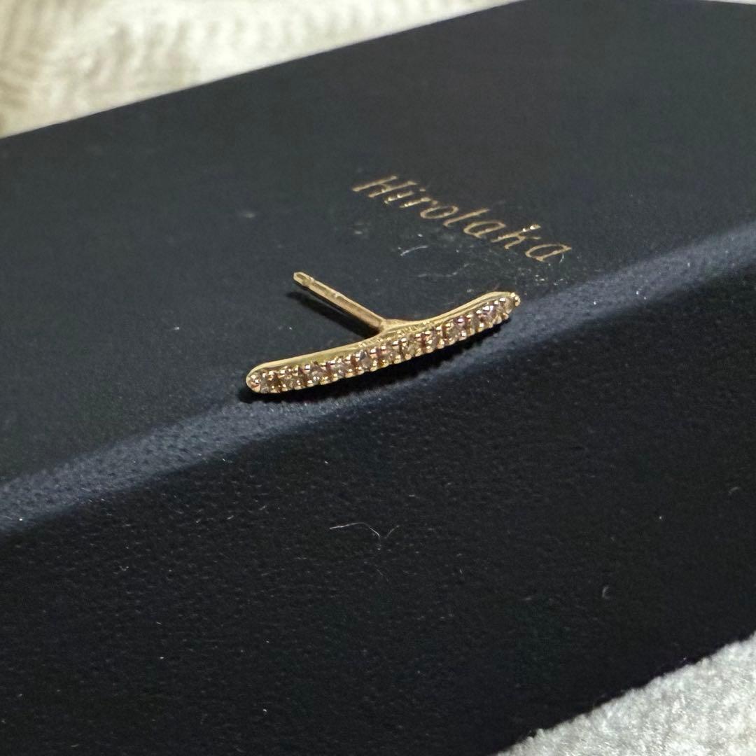 HIROTAKA ヒロタカ GOSSAMER ショートバー ダイヤモンド ピアス