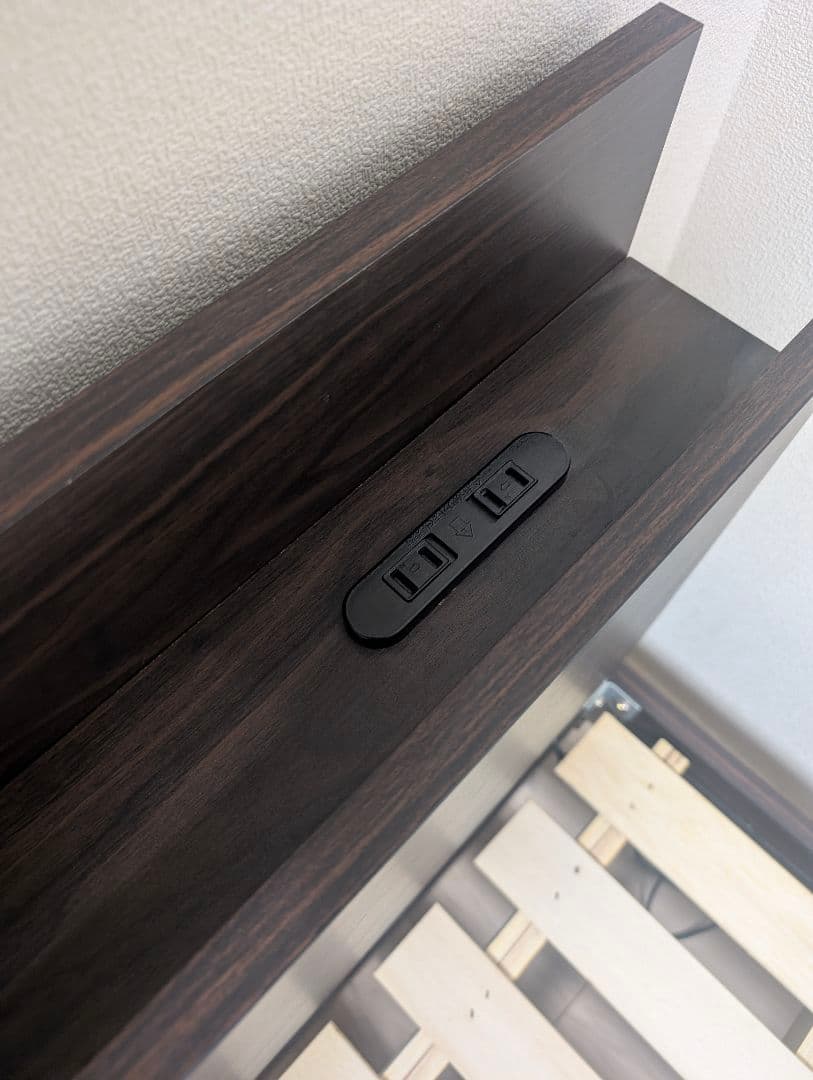 木製クイーンベッドフレーム ダークブラウン