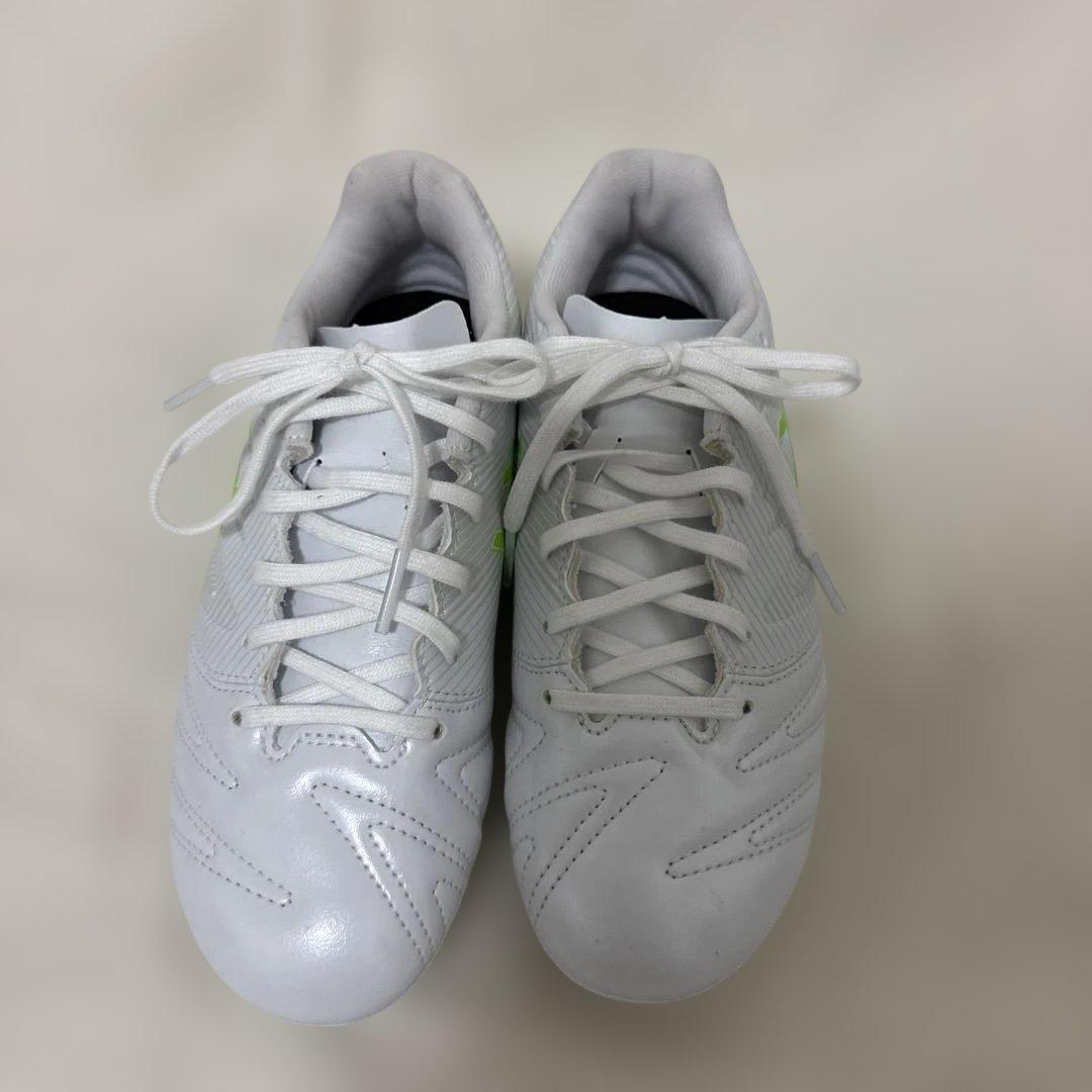 【新品未使用】アシックス ULTREZZA 21cm サッカースパイクジュニア