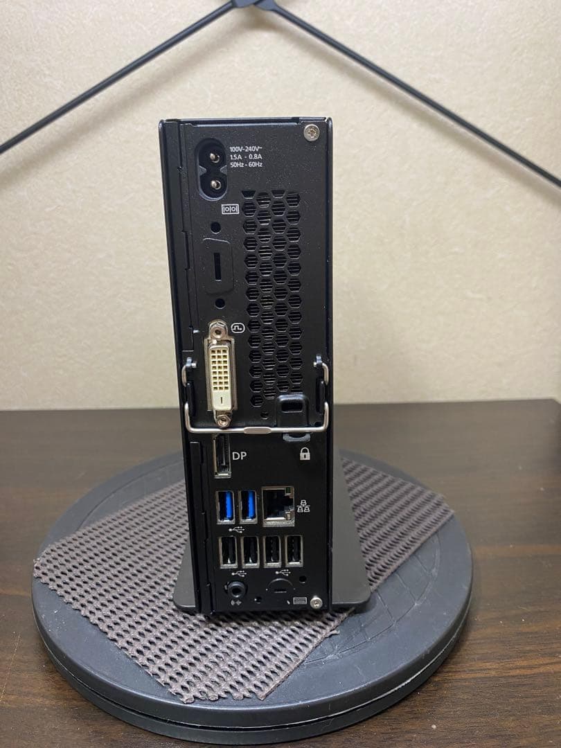 富士通ESPRIMO Q558/B i5-9500T 8GB 256GB