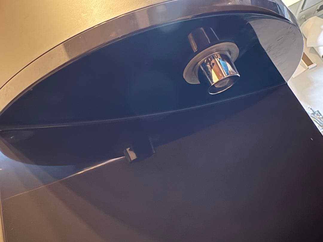 エブリィフレシャス ウォーターサーバー 美品 カートリッジ2個付 送料込