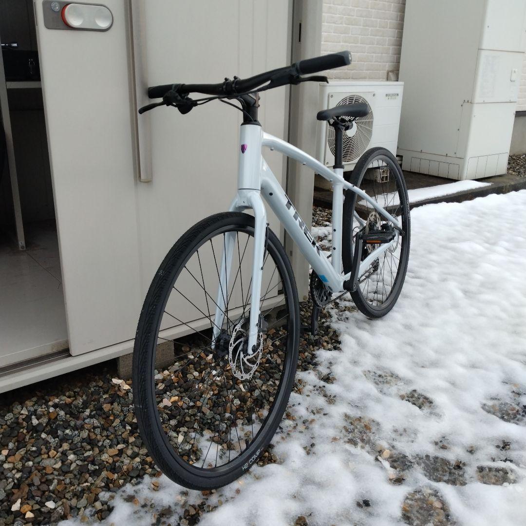 Trek fx2 2025年モデル クロスバイク グレー ホワイト 700C