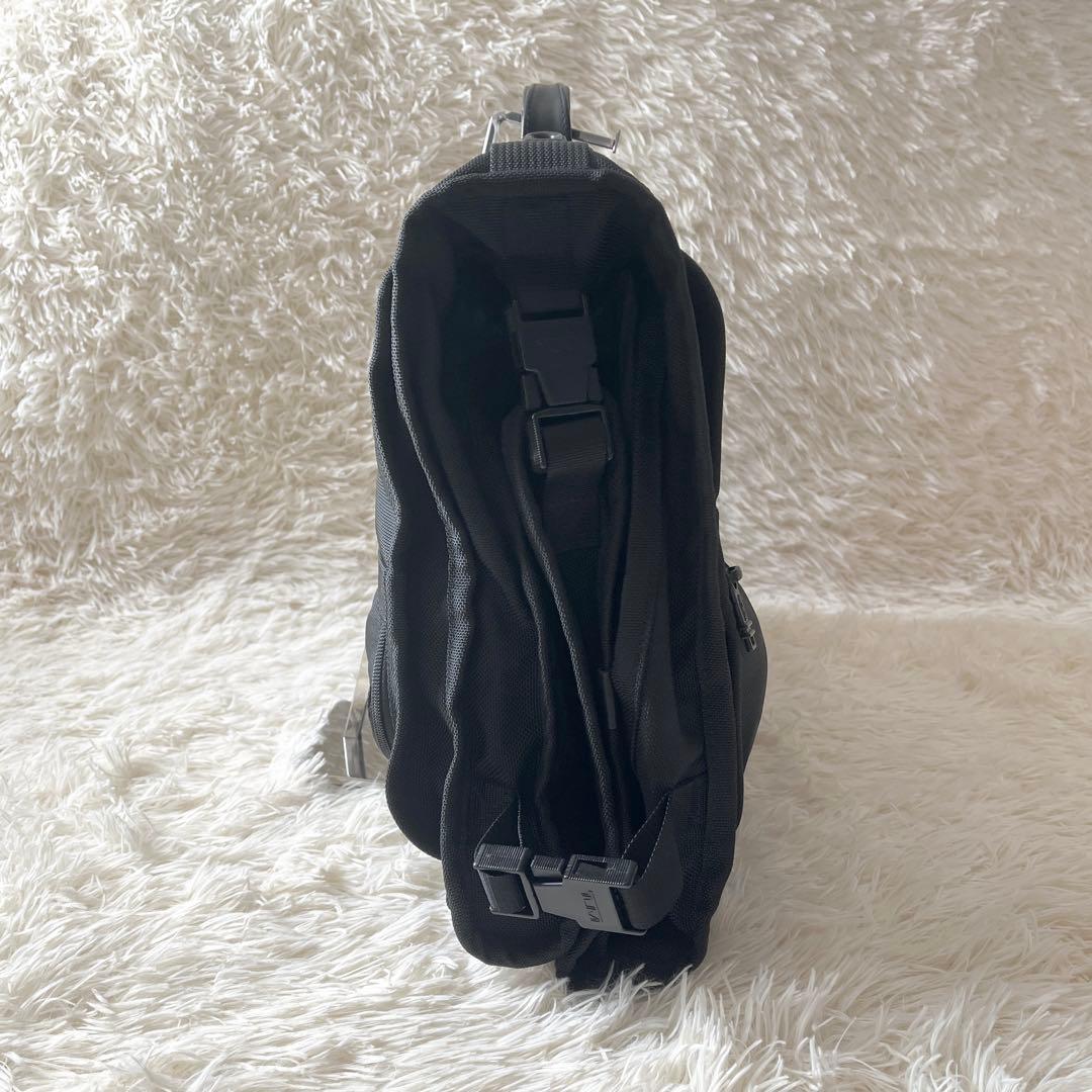 未使用品✨TUMI トゥミ　ガーメントバッグ　ナイロン　234D3 ブラック