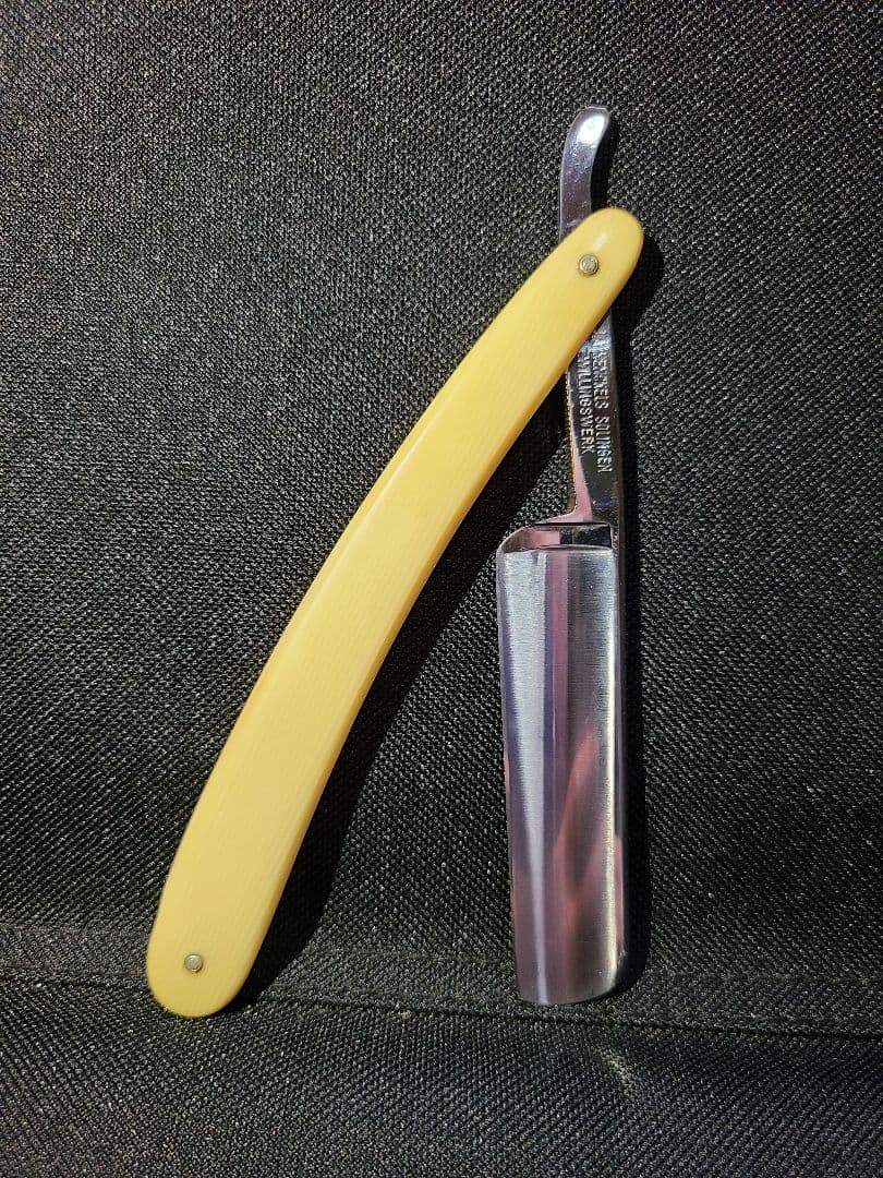 プロ理容師用剃刀　旧型　アンティーク