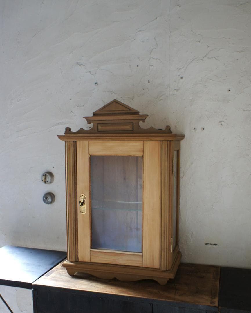 フランスアンティーク　飾り棚　キャビネット　ガラスケース　PARIS