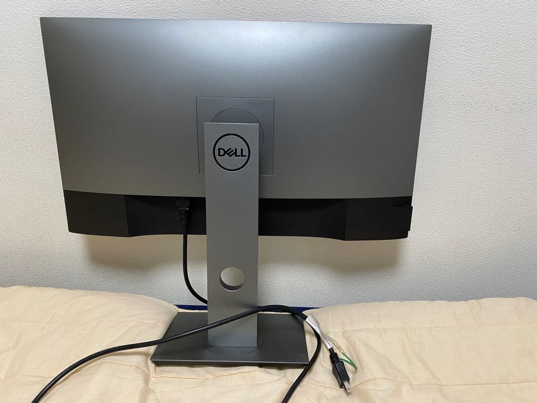 【ジャンク品】DELL U2720QM 27インチ 4Kモニタ／画面表示OK