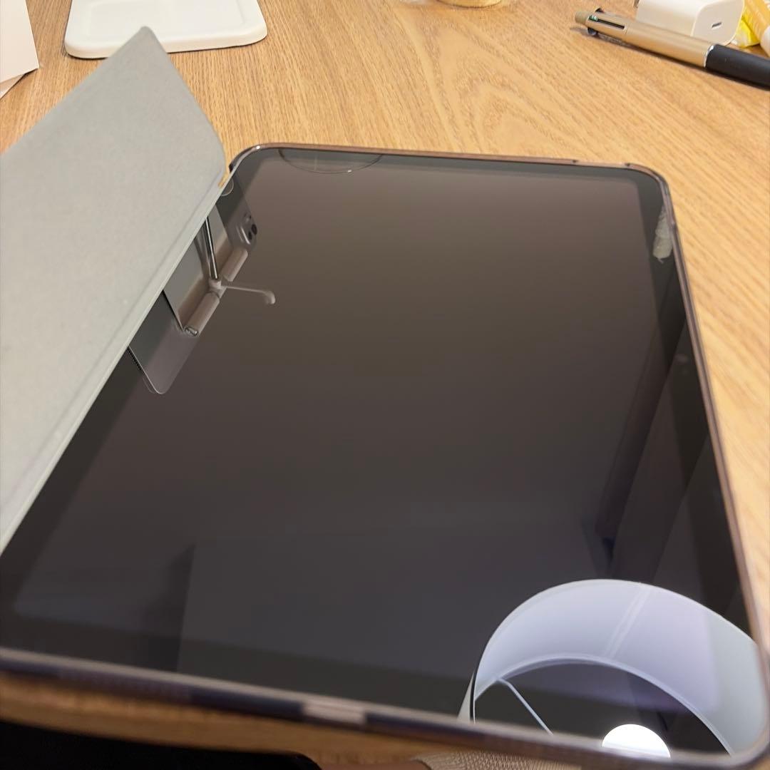 美品iPad(A16)Wi-Fi 128GB シルバー ケースセット