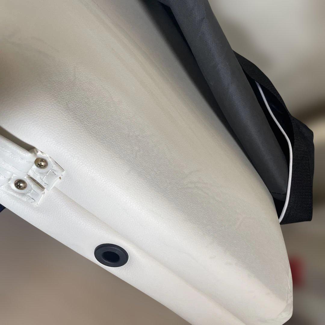 マッサージベッド　施術ベッド　折りたたみベッド　ホワイト