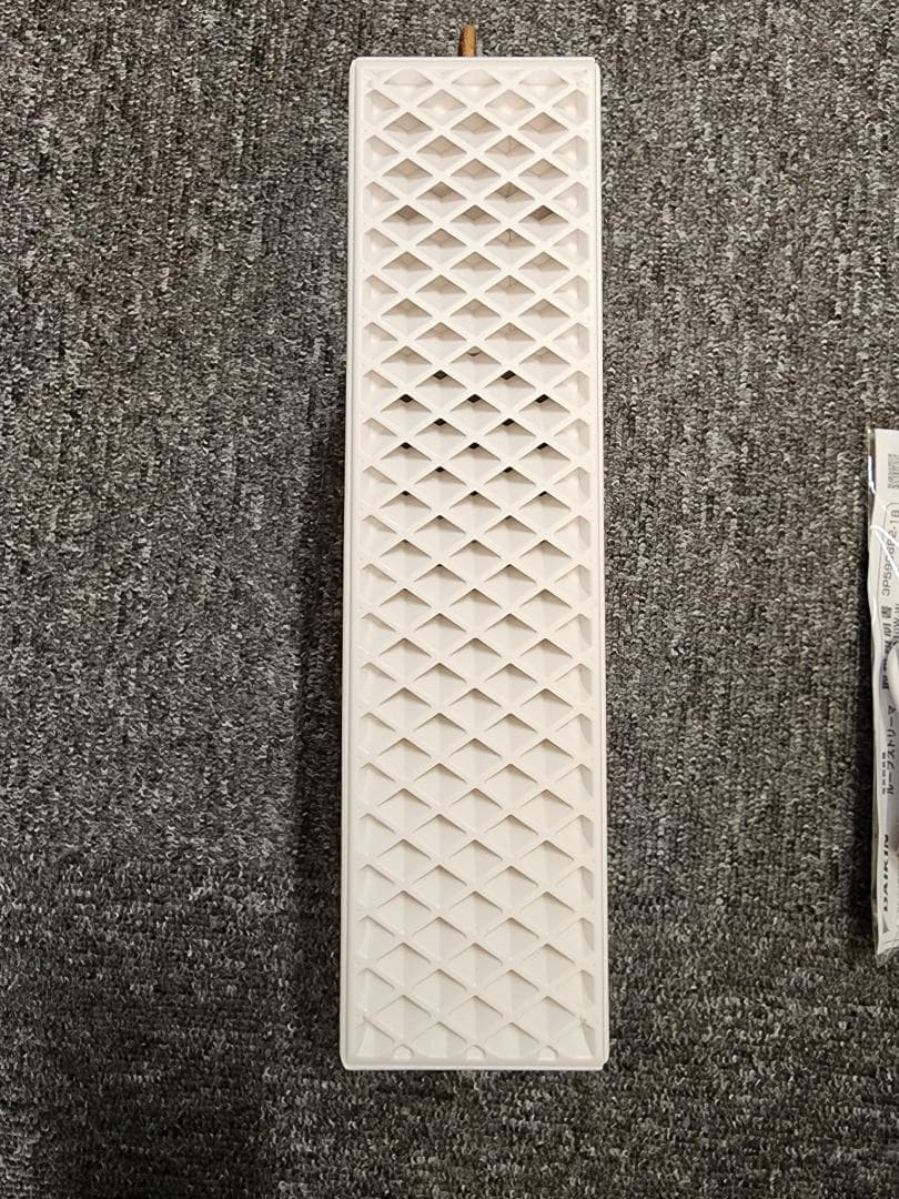 「未使用品」ダイキン 充電式コードレス電気脱臭機 ループストリーマ