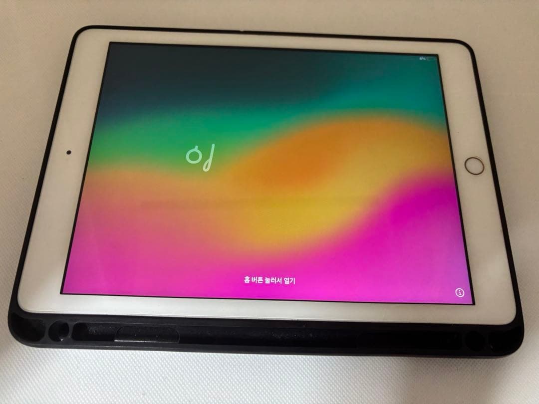 ［美品］Apple iPad ゴールド 第6世代　32G Wi-Fiモデル