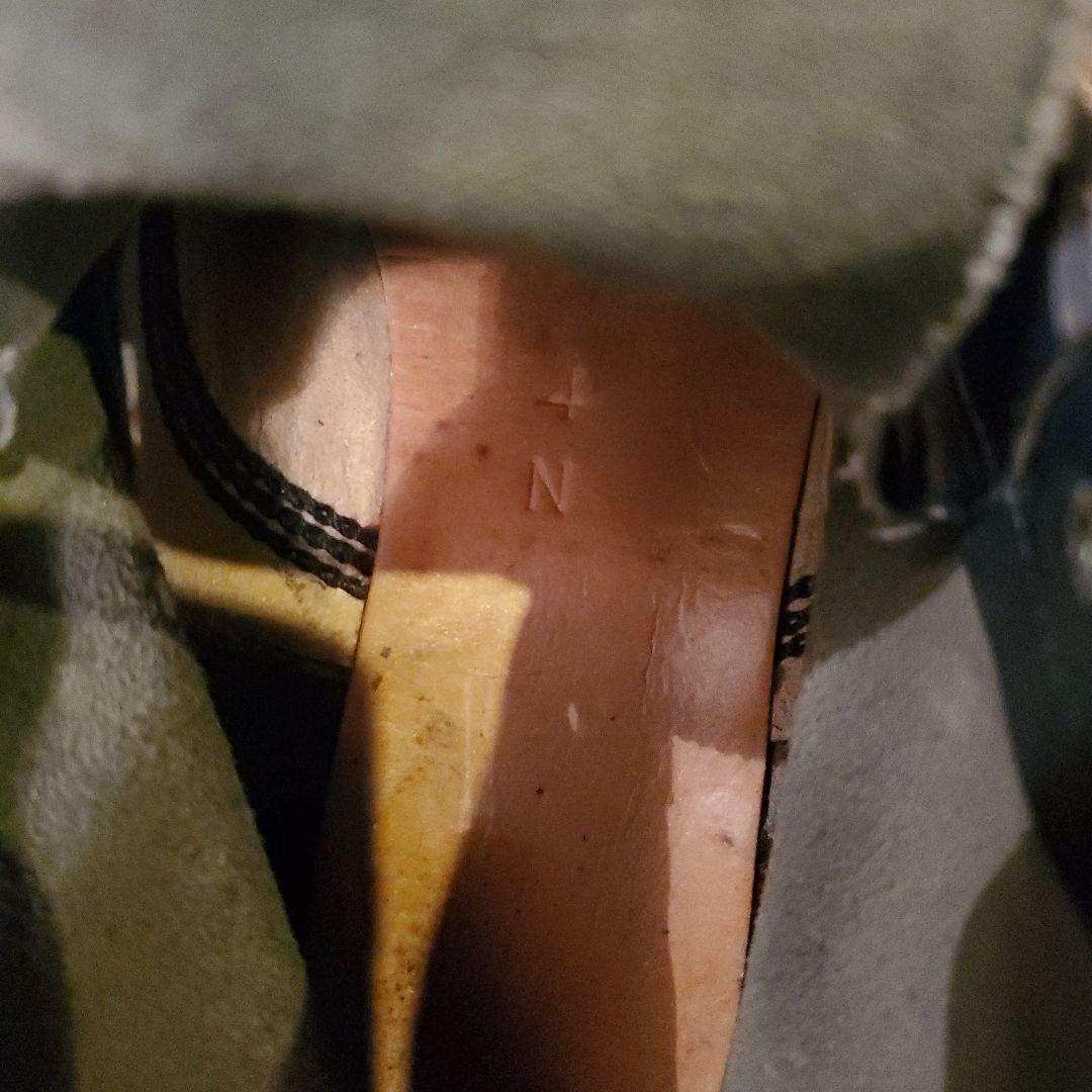 【ホワイト社×ネイビー】英国製 ドクターマーチン 8ホール UK4