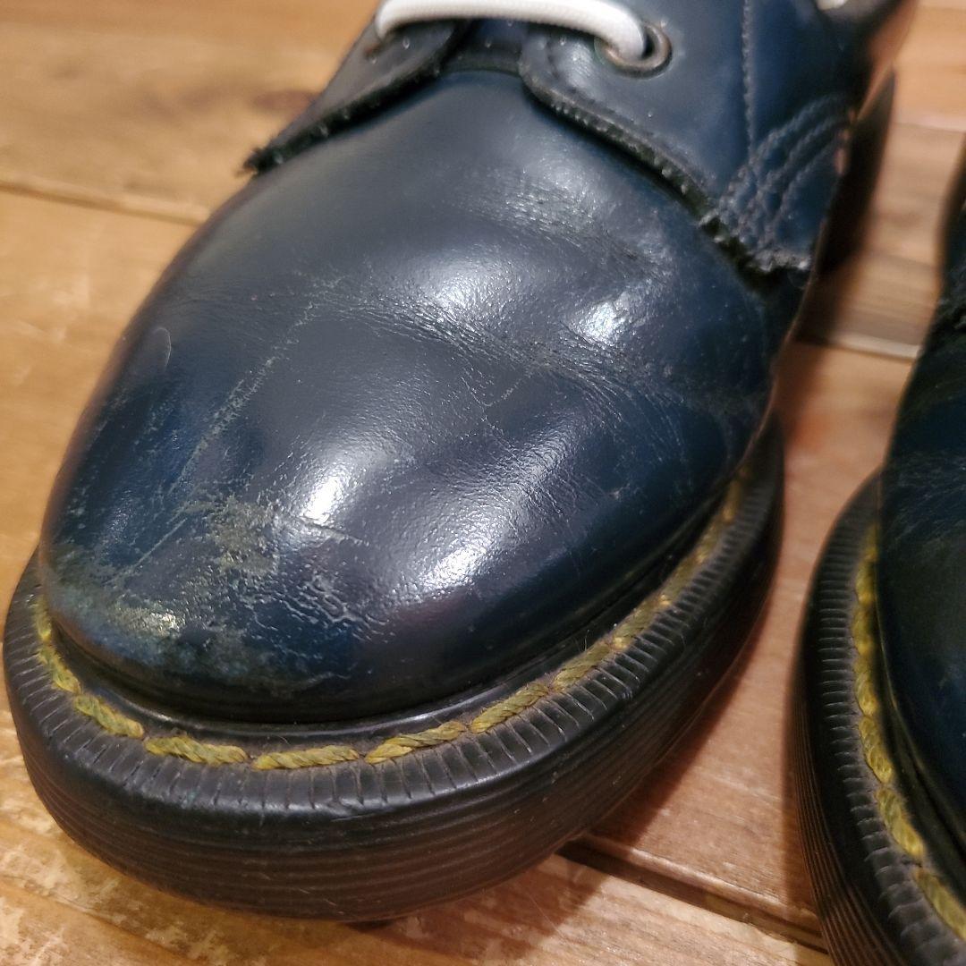 【ホワイト社×ネイビー】英国製 ドクターマーチン 8ホール UK4