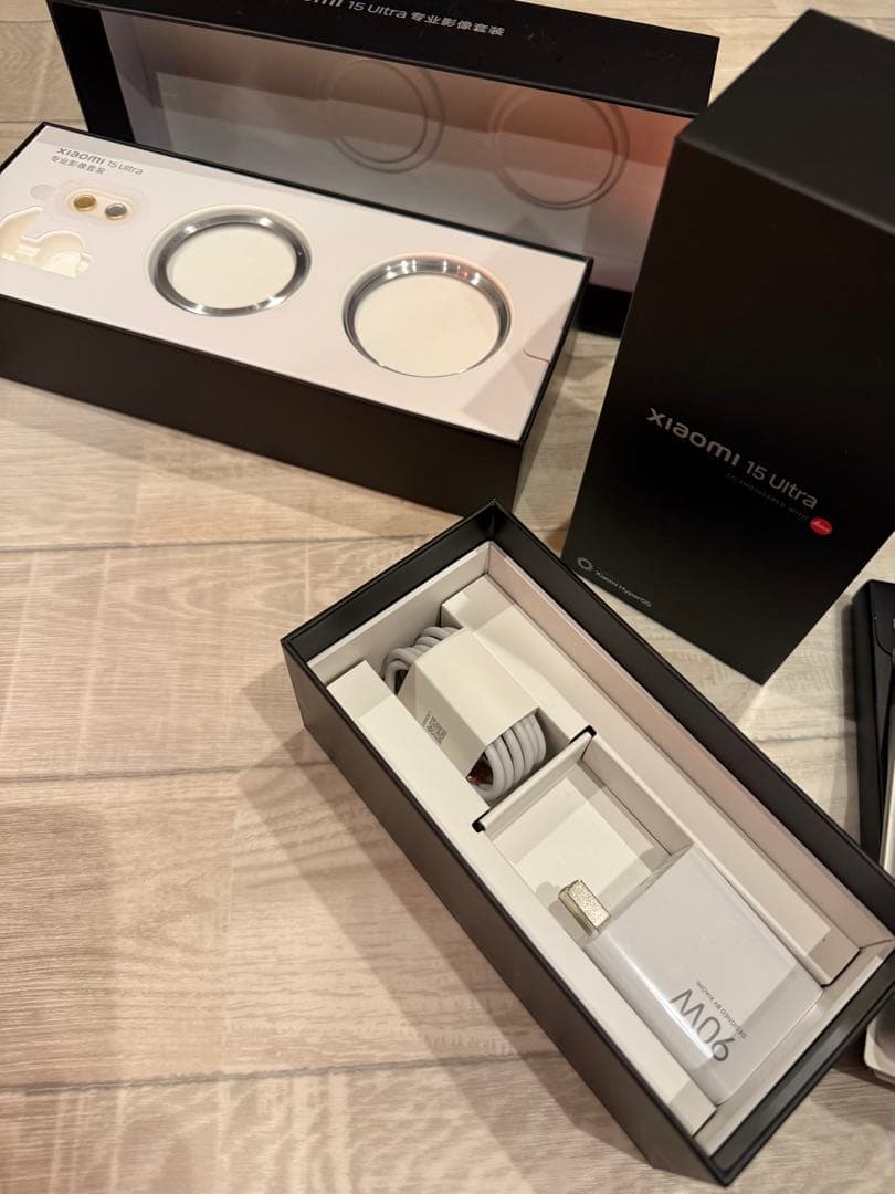 【極美品】Xiaomi 15 Ultra 中国版 RAM16GB 1TB＋Kit