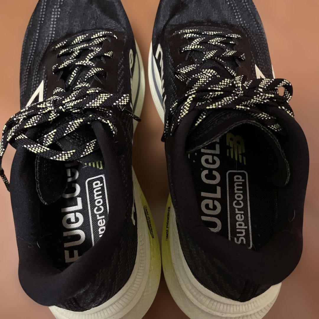 New Balance FuelCell スーパーコンプトレーナーv2 セット